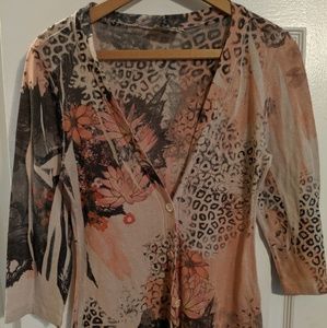 Suki Jones Buttoned Floral